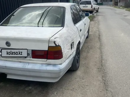 BMW 520 1992 года за 900 000 тг. в Талдыкорган – фото 2