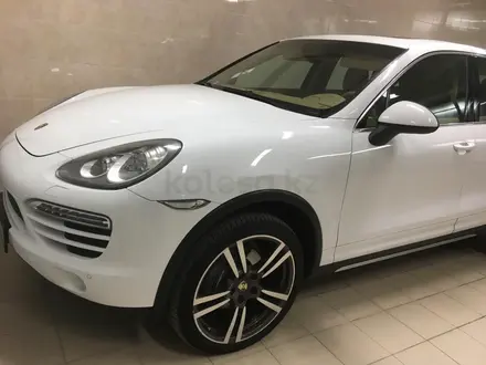 Porsche Cayenne 2012 года за 13 000 000 тг. в Уральск – фото 4