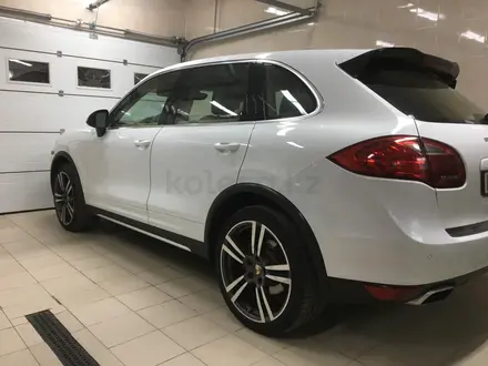 Porsche Cayenne 2012 года за 13 000 000 тг. в Уральск – фото 5