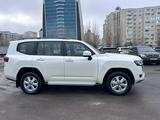 Toyota Land Cruiser 2024 года за 47 500 000 тг. в Астана – фото 3