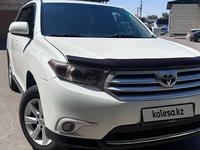 Toyota Highlander 2012 года за 12 800 000 тг. в Алматы