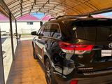 Toyota Highlander 2017 годаүшін12 500 000 тг. в Атырау – фото 4