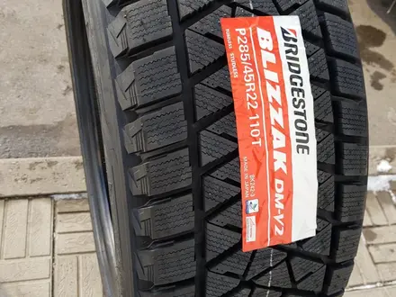 Япония Bridgestone blizzak DMV2 285/45 R22 за 245 000 тг. в Алматы – фото 3