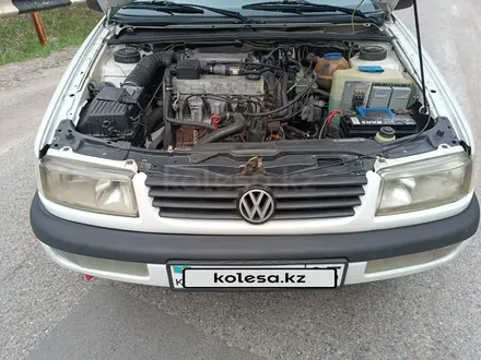 Volkswagen Passat 1995 года за 2 350 000 тг. в Алматы – фото 25