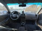 Hyundai Accent 2005 годаfor800 000 тг. в Актобе – фото 2