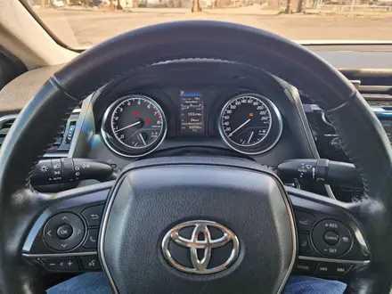 Toyota Camry 2018 года за 12 500 000 тг. в Караганда – фото 8