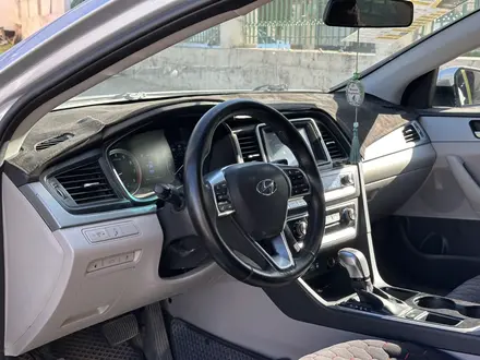 Hyundai Sonata 2018 года за 7 300 000 тг. в Тараз – фото 6