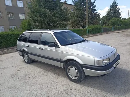 Volkswagen Passat 1993 года за 1 990 000 тг. в Кордай