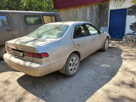 Toyota Camry 1999 года за 3 200 000 тг. в Семей – фото 3