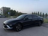 Hyundai Sonata 2025 годаүшін12 500 000 тг. в Караганда – фото 2