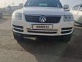 Volkswagen Touareg 2005 года за 4 000 000 тг. в Астана – фото 2
