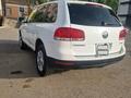 Volkswagen Touareg 2005 года за 4 000 000 тг. в Астана – фото 4