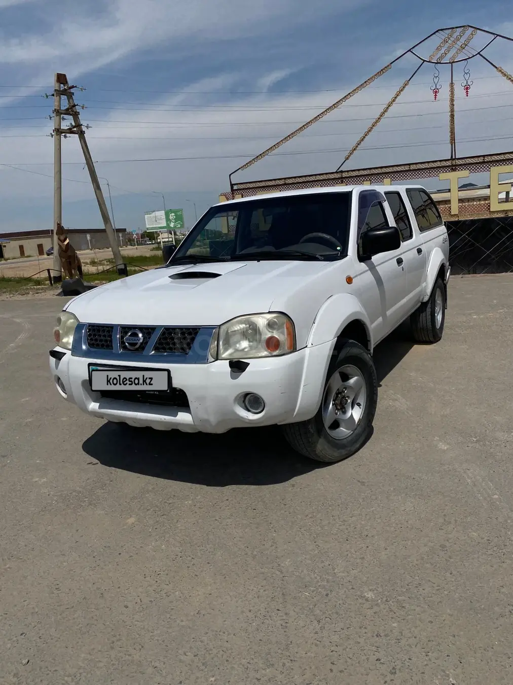 Nissan NP300, 2012