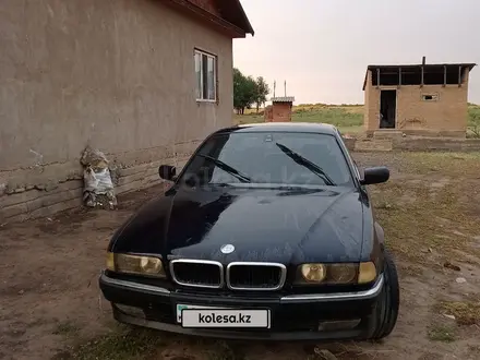 BMW 750 1998 года за 3 000 000 тг. в Шу