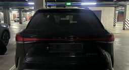 Lexus RX 500h 2022 годаүшін32 000 000 тг. в Астана – фото 5