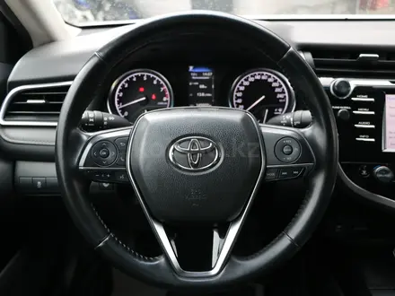 Toyota Camry 2021 года за 11 390 000 тг. в Астана – фото 11