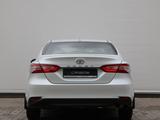 Toyota Camry 2021 года за 11 390 000 тг. в Астана – фото 4