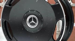 Оригинальные диски AMG R22 на Mercedes G Classe W463 Гелендваген за 400 000 тг. в Алматы