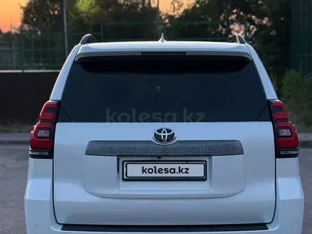 Toyota Land Cruiser Prado 2018 года за 21 500 000 тг. в Алматы – фото 5