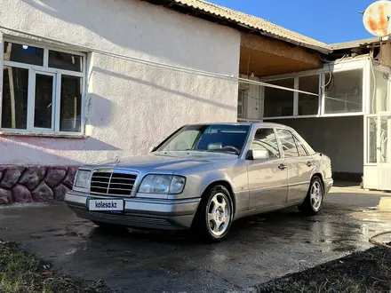 Mercedes-Benz E 320 1994 года за 3 800 000 тг. в Шымкент – фото 7