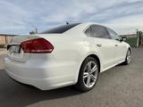 Volkswagen Passat 2013 года за 4 500 000 тг. в Актау – фото 4