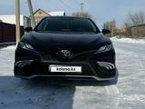 Toyota Camry 2021 годаүшін15 900 000 тг. в Усть-Каменогорск – фото 2
