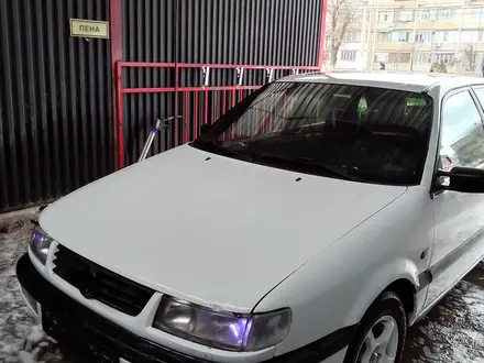 Volkswagen Passat 1995 года за 1 700 000 тг. в Тараз