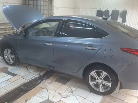 Hyundai Accent 2019 года за 7 500 000 тг. в Уральск