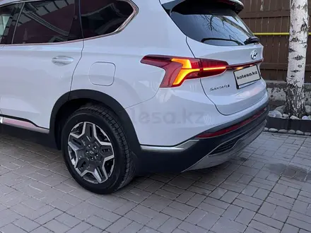 Hyundai Santa Fe 2023 года за 20 990 000 тг. в Алматы – фото 4