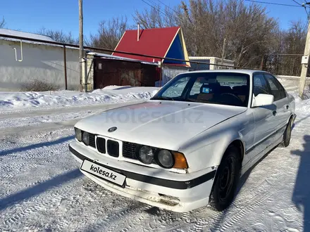 BMW 520 1993 года за 1 100 000 тг. в Уральск – фото 2