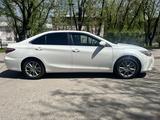 Toyota Camry 2015 года за 9 950 000 тг. в Алматы