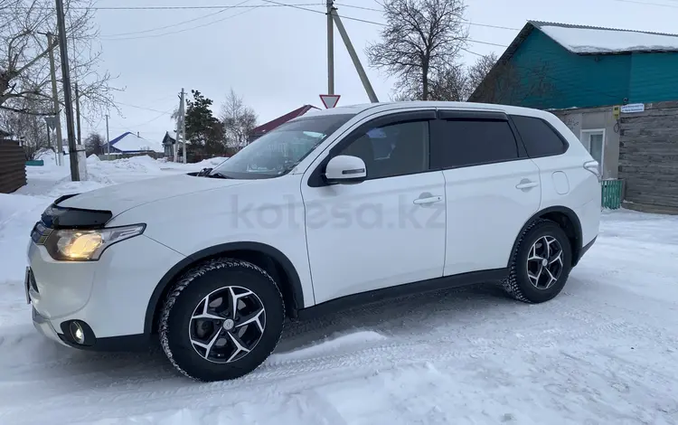 Mitsubishi Outlander 2014 года за 8 900 000 тг. в Пресновка