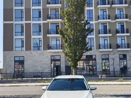 Toyota Camry 2017 года за 12 000 000 тг. в Актау – фото 2