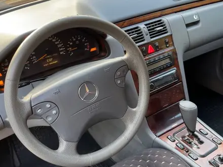 Mercedes-Benz E 320 2001 года за 4 300 000 тг. в Алматы – фото 8