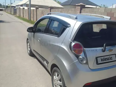 Chevrolet Spark 2010 года за 2 850 000 тг. в Шымкент – фото 3