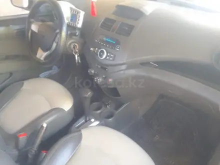 Chevrolet Spark 2010 года за 2 850 000 тг. в Шымкент – фото 4
