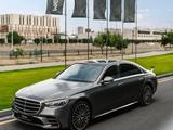 Mercedes-Benz S 450 4MATIC 2023 годаүшін76 600 000 тг. в Астана – фото 2