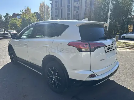 Toyota RAV4 2016 года за 11 750 000 тг. в Астана – фото 7