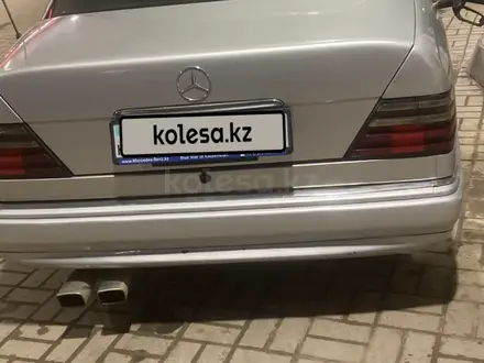 Mercedes-Benz E 280 1992 года за 1 900 000 тг. в Жезказган – фото 2