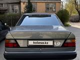 Mercedes-Benz E 260 1991 годаүшін3 500 000 тг. в Шымкент – фото 4