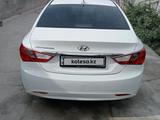 Hyundai Sonata 2012 года за 6 100 000 тг. в Тараз – фото 2