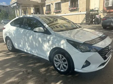 Hyundai Accent 2020 года за 6 000 000 тг. в Астана – фото 3