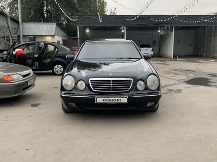 Mercedes-Benz E 320 2000 года за 3 900 000 тг. в Алматы – фото 4