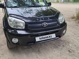 Toyota RAV4 2004 годаүшін5 500 000 тг. в Астана – фото 2