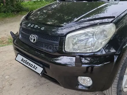 Toyota RAV4 2004 года за 5 500 000 тг. в Астана – фото 3