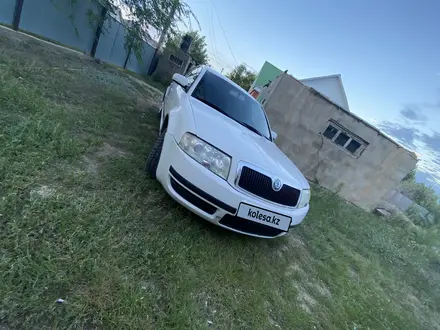 Skoda Superb 2007 года за 2 000 000 тг. в Актобе – фото 6