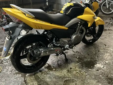 Suzuki  GW 250 (GSR 250) 2014 года за 1 300 000 тг. в Алматы – фото 4