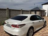 Toyota Camry 2019 годаүшін12 600 000 тг. в Астана – фото 2