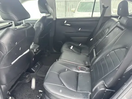 Toyota Highlander 2023 года за 26 800 000 тг. в Уральск – фото 11