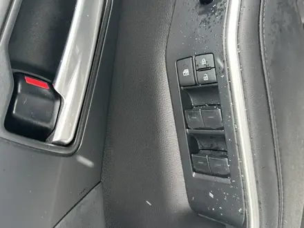 Toyota Highlander 2023 года за 26 800 000 тг. в Уральск – фото 12